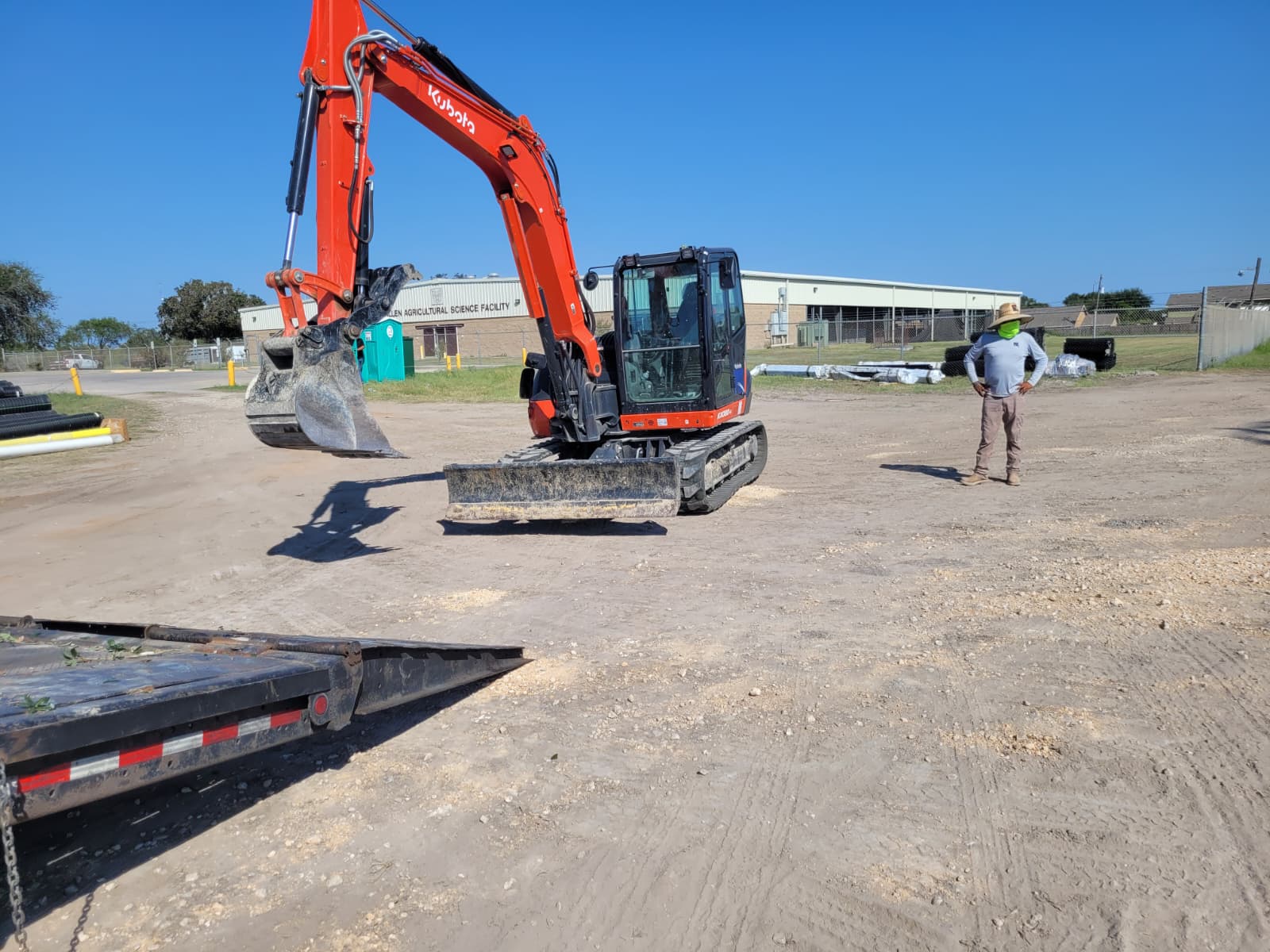 53' Step Deck with Ramps - View 2